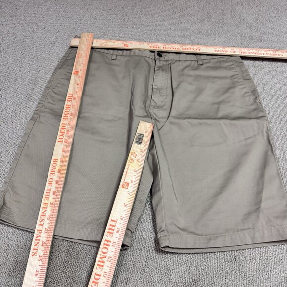Volcom Shorts Beige Pockets Men’s Size 38 - Picture 2 of 11
